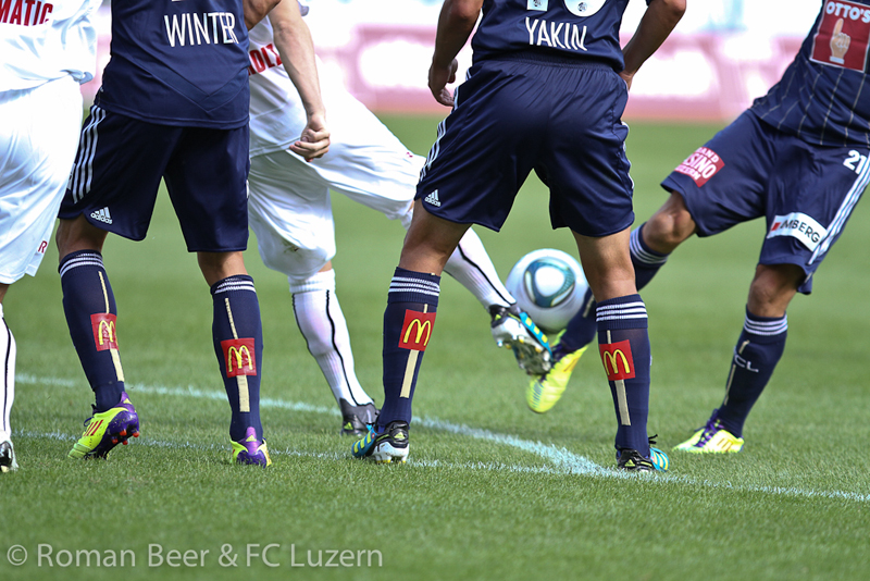 Erstes Spiel in der Swisspor Arena