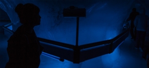 titlis-gletschergrotte-beleuchtung